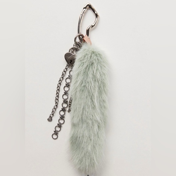 Free People Palermo Suede Shoulder Bag & Free People Fluffy Tail Fur Bag Charm - Picture 9 of 9